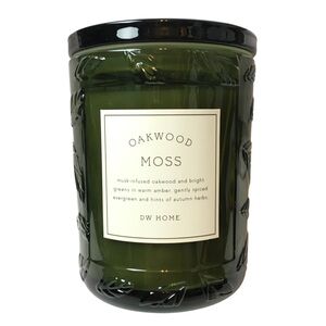 DW Home Oakwood Moss Scented Candle 2 Wick Embossed Leaf Pattern Green Glass NEW